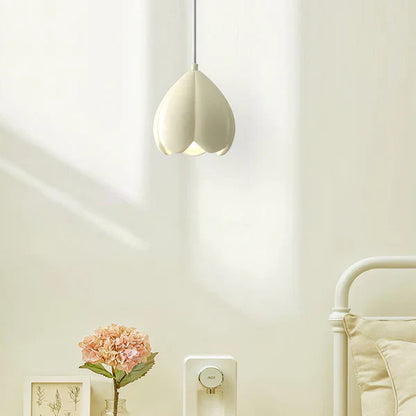 Crèmekleurige Hanglamp in Franse Stijl – Rustiek en Natuur-Inspired Design