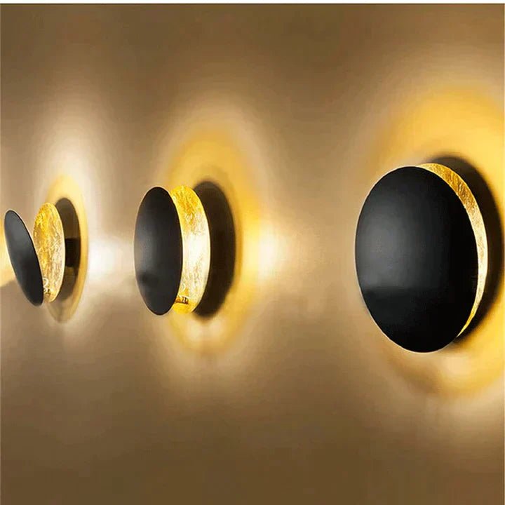 Aurora - 360 Graden Roterende LED Eclipse Design Wandlamp