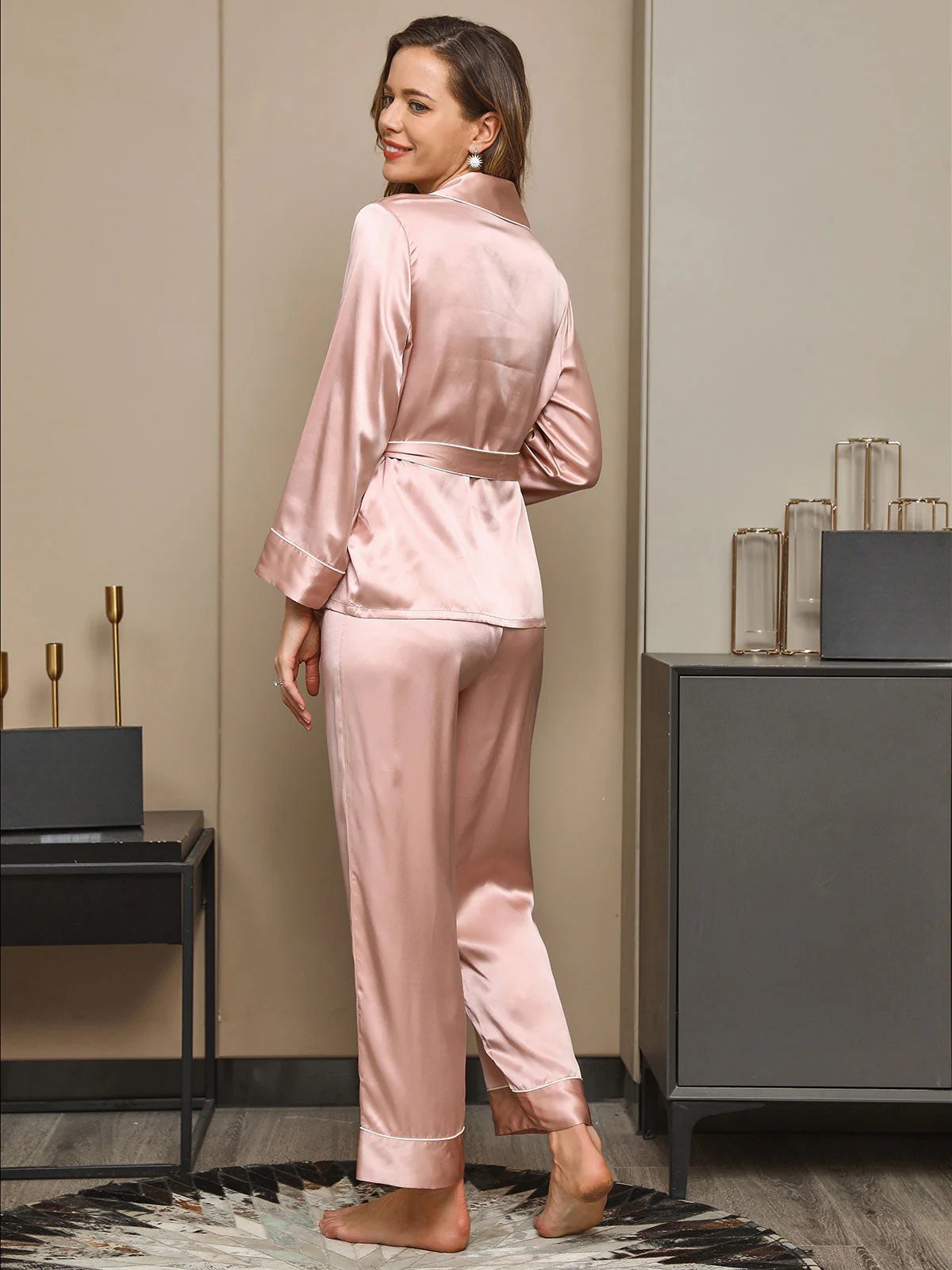 Celeste - Zijde Pyjama Set met Ceintuur: Luxe en Elegantie