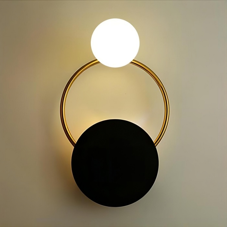 DrieLicht – Minimalistische Wandlamp met Drie Cirkelvormen