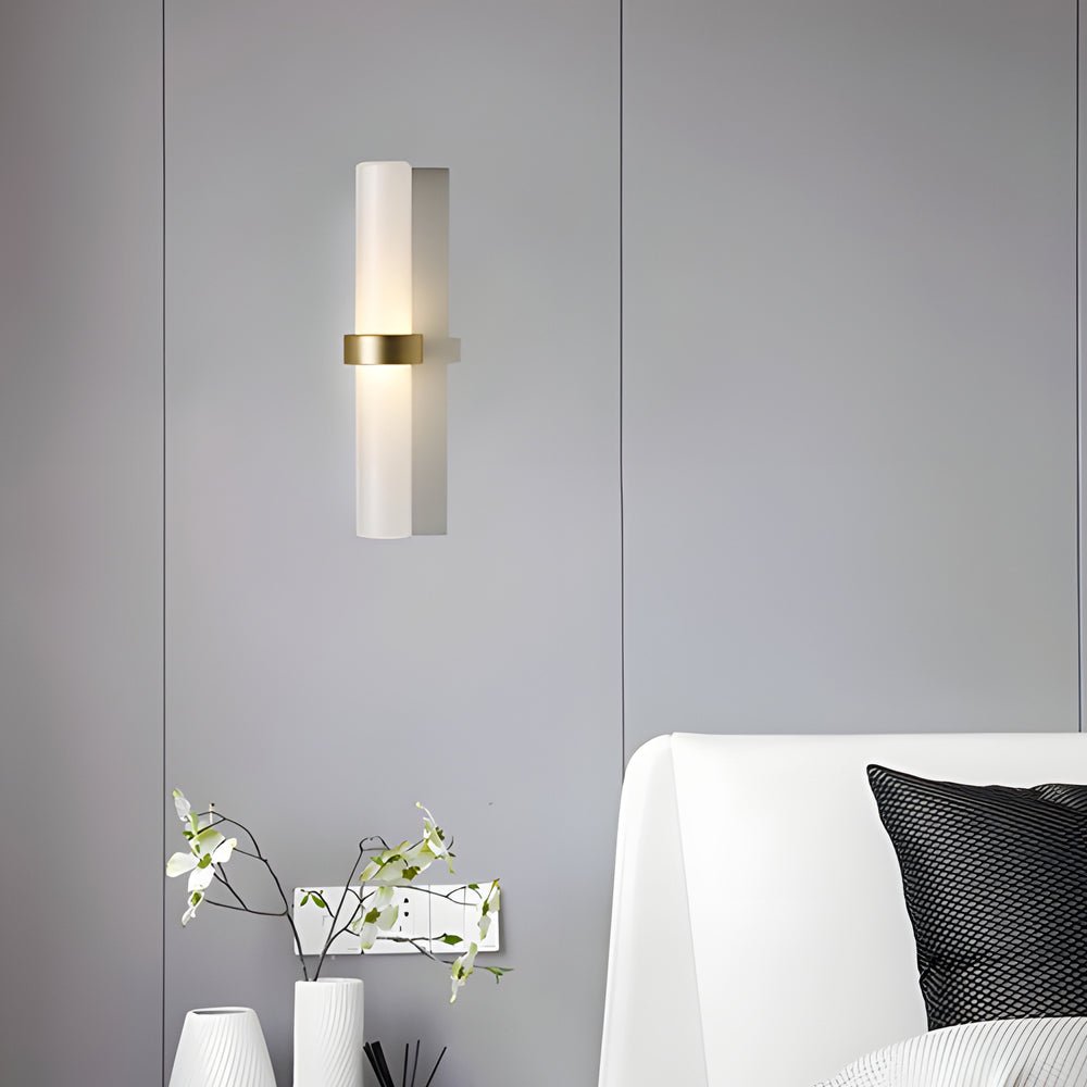 GlowFrostAmbiance - Stijlvolle wandlamp met frosted glas en warm wit licht