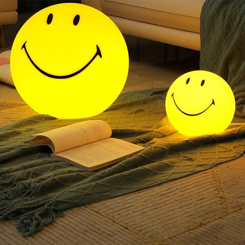 GlowSmiley - Oplaadbaar LED Nachtlampje met Touch-Switch