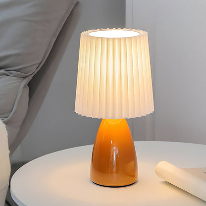 LumiPlisse - Stijlvolle Tafellamp met 12'' Plissé Stoffering en USB