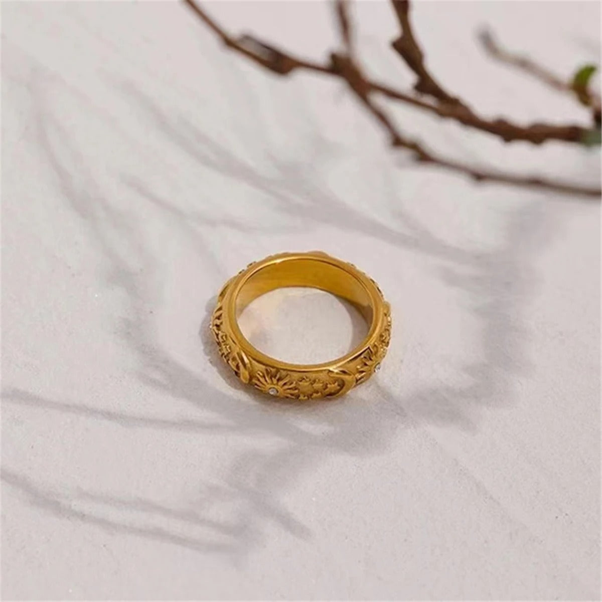 SterrenGoud - Vintage 18K Gouden Ring met Zon, Ster en Maan