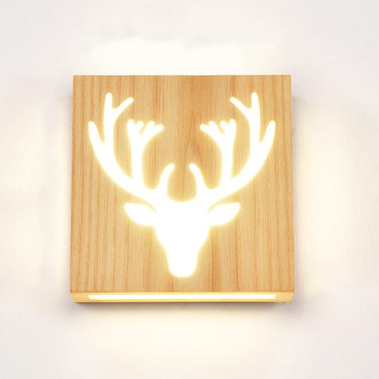 TreeGlow - LED-Wandlamp van Massief Hout met Boom- en Geweimotief