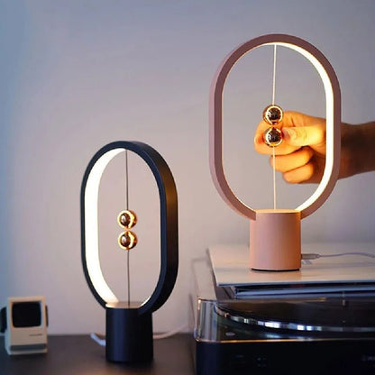 VersaLight - LED Tafellamp met Meerdere Functionaliteiten en Designopties